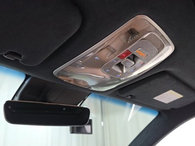 2023 Genesis GV70 — миниатюра 23