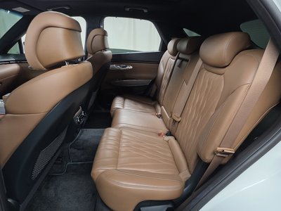 2023 Genesis GV70 — миниатюра 18