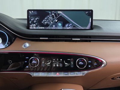 2023 Genesis GV70 — миниатюра 19