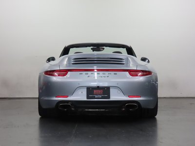 صورة 7 لـ 2014 Porsche 911