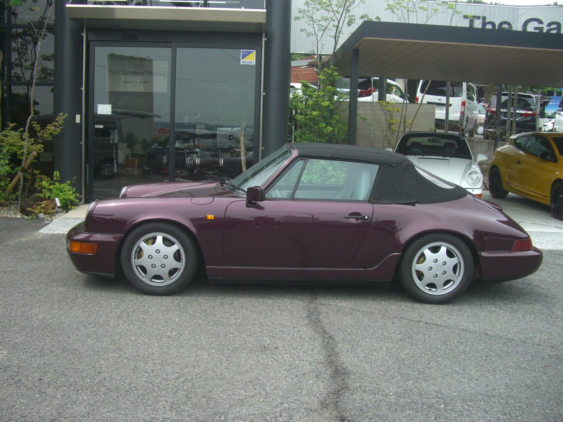 PORSCHE 911 CABRIOLET - View 1