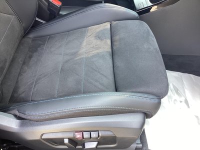 2026 BMW IX1 缩略图 36
