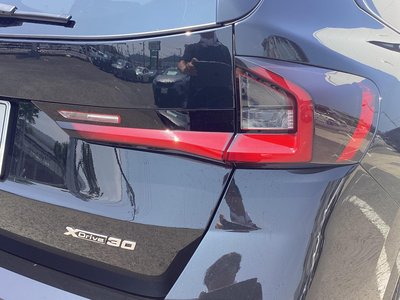2026 BMW IX1 缩略图 20