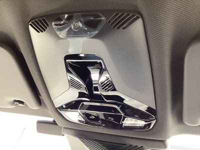 2026 BMW IX1 缩略图 72