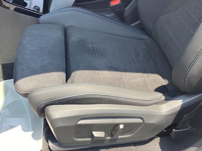 2026 BMW IX1 缩略图 44