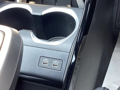 2026 BMW IX1 缩略图 71