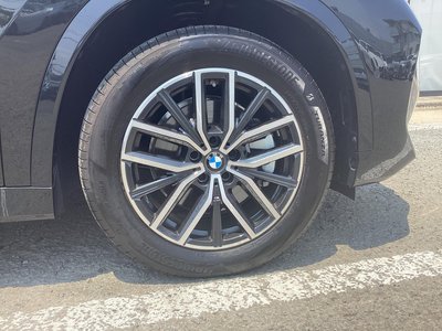 2026 BMW IX1 缩略图 11