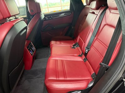 PORSCHE CAYENNE - 8
