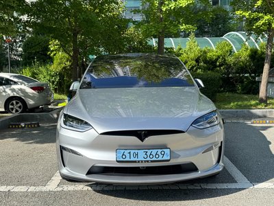 2026 Tesla MODEL X — фото 1