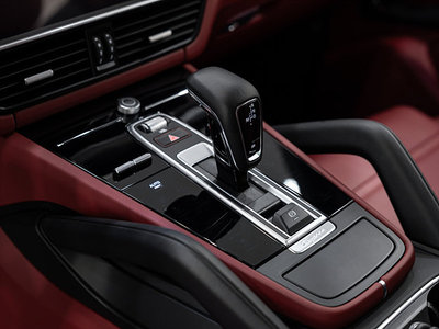صورة 9 لـ 2022 Porsche CAYENNE