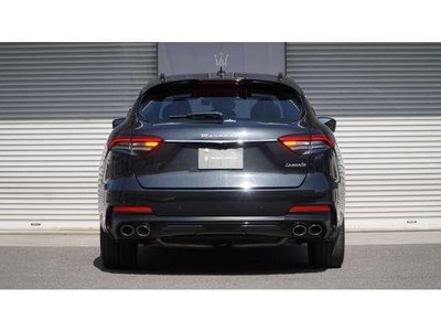 صورة 4 لـ 2022 Maserati LEVANTE