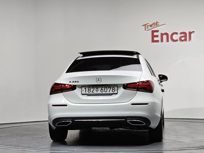 MERCEDES-BENZ A-CLASS - 3