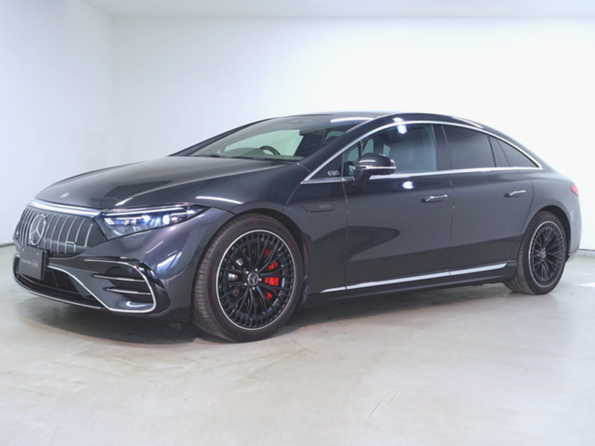 MERCEDES-BENZ EQS AMG - View 1