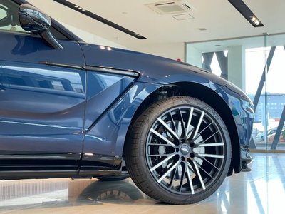 صورة 6 لـ 2026 Aston Martin DBX