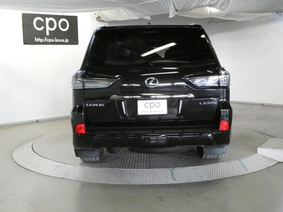 LEXUS LX - 9