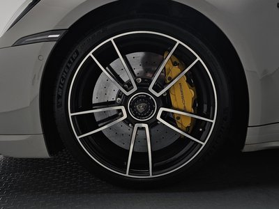 PORSCHE 911 - 6