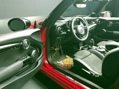 MINI CONVERTIBLE - 10