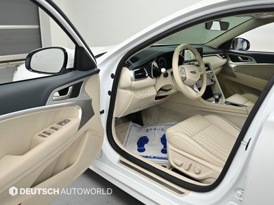 2023 Genesis THE NEW G70 thumbnail 11