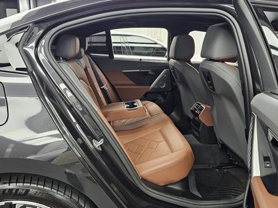 2023 BMW I5 thumbnail 12