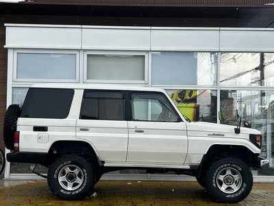 TOYOTA LAND CRUISER - 4