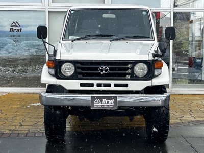 TOYOTA LAND CRUISER - 2