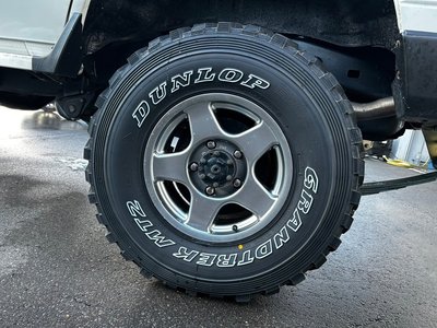 TOYOTA LAND CRUISER - 9