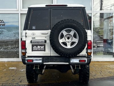 TOYOTA LAND CRUISER - 7
