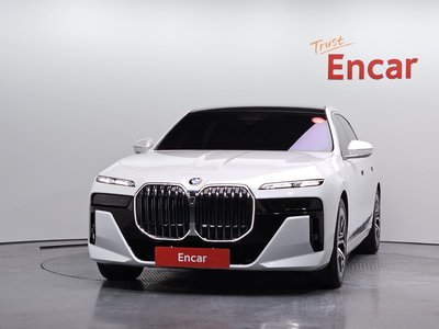 BMW 7 SERIES - 2