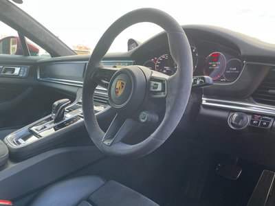 PORSCHE PANAMERA - 4