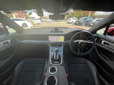 PORSCHE PANAMERA - 9