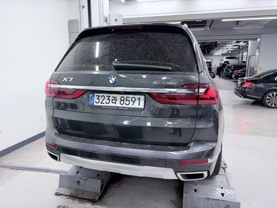 BMW X7 - 6