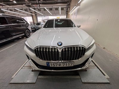 BMW 7 SERIES - 1