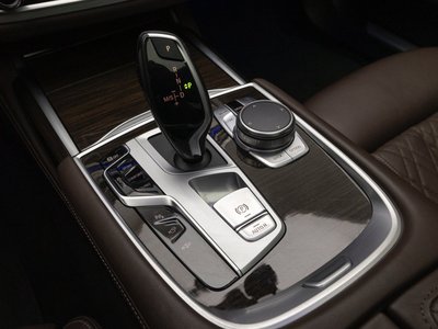BMW 7 SERIES - 9