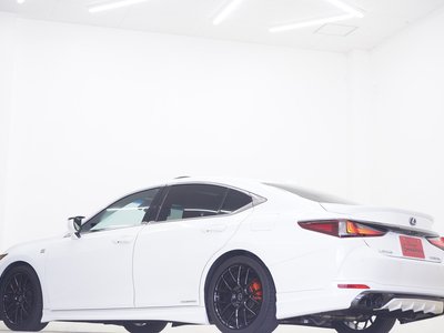 2020 Lexus ES 缩略图 18