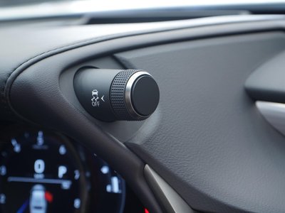 2020 Lexus ES 缩略图 32