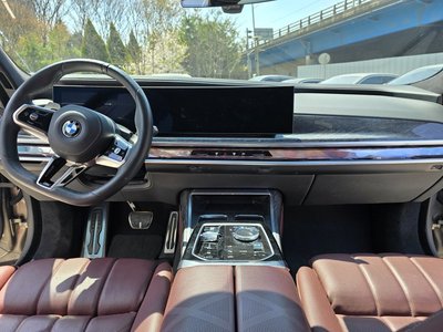BMW 7 SERIES - 4