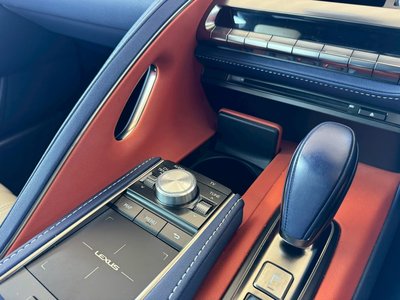 صورة مصغرة 56 لـ 2017 Lexus LC