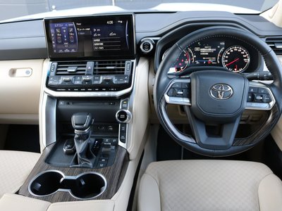2024 Toyota LAND CRUISER 300 缩略图 12