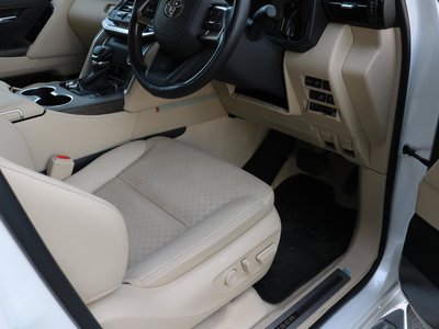 2024 Toyota LAND CRUISER 300 缩略图 14