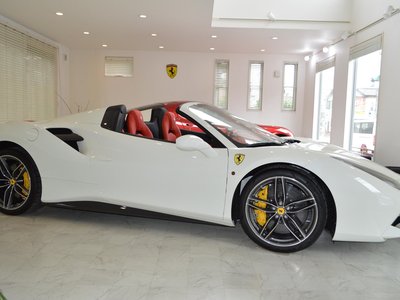 FERRARI 488 SPIDER - 2