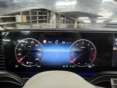 MERCEDES-BENZ GLS - 9