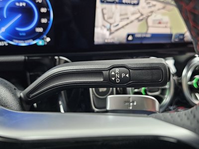 MERCEDES-BENZ EQA - 9