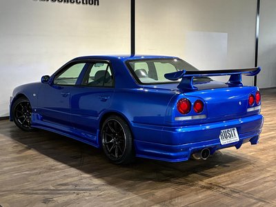 NISSAN SKYLINE - 8
