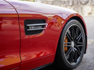 MERCEDES-BENZ GT AMG - 9