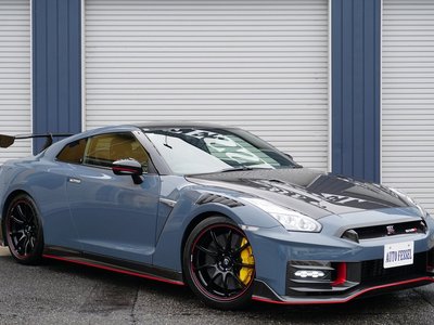 NISSAN GT-R