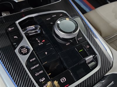 2025 BMW X5 — миниатюра 12