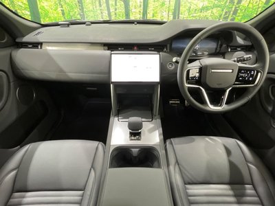 2026 LAND Rover DISCOVERY SPORT photo 2
