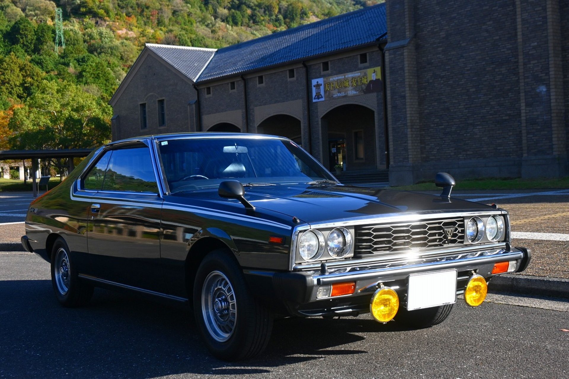NISSAN SKYLINE COUPE - View 1