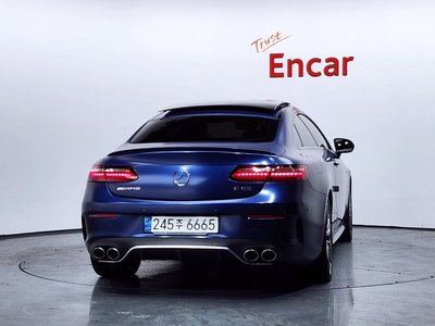 MERCEDES-BENZ E-CLASS - 4