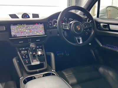PORSCHE CAYENNE - 3